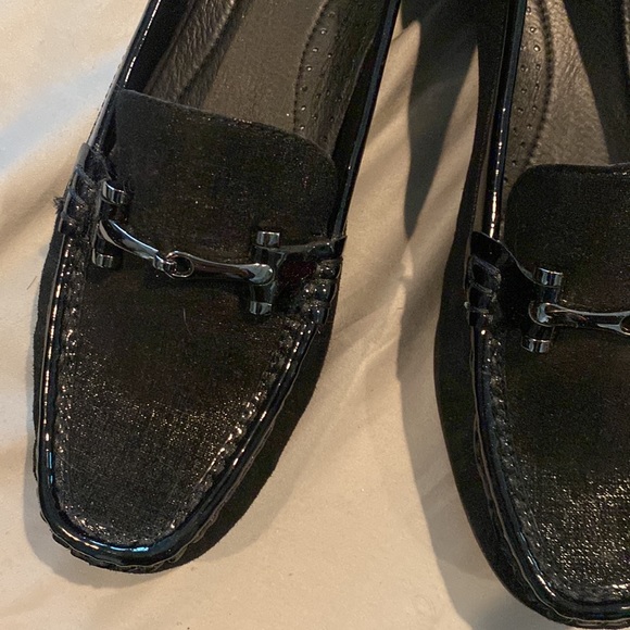 Donald J Pliner black loafers - Picture 2 of 16